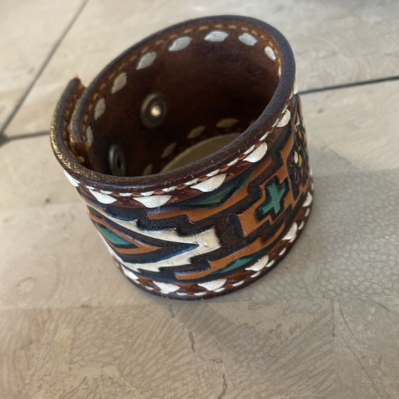 Leather cuff eagle - Picture 2 of 4
